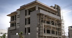 Kat Mülkiyeti ve Kat İrtifakı: Hangisinde Risk Var?